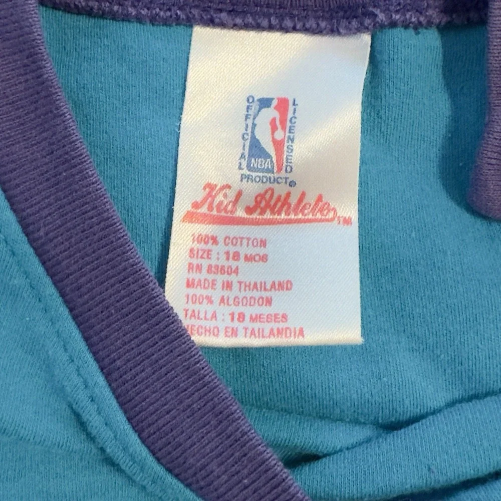 Charlotte Hornets Baby Bodysuit Romper 18M Vintage 90s Kid‎ Athlete NBA